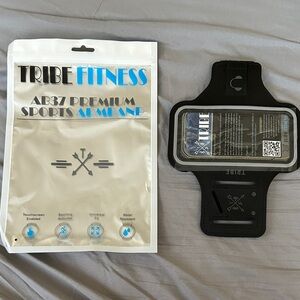 Black Sports Armband with Touchscreen Feature